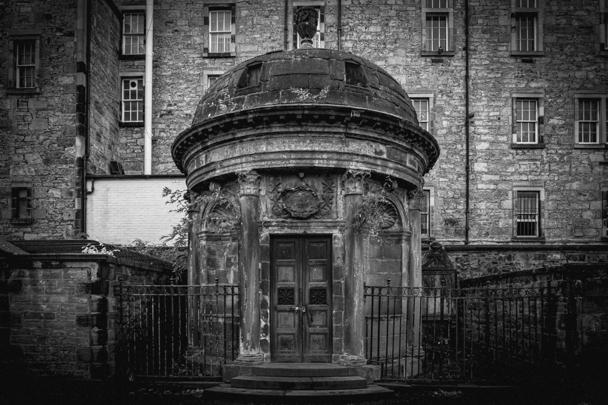 Mackenzie Mausoleum (Covenanters' Prison) in Greyfriars Kirkyard.