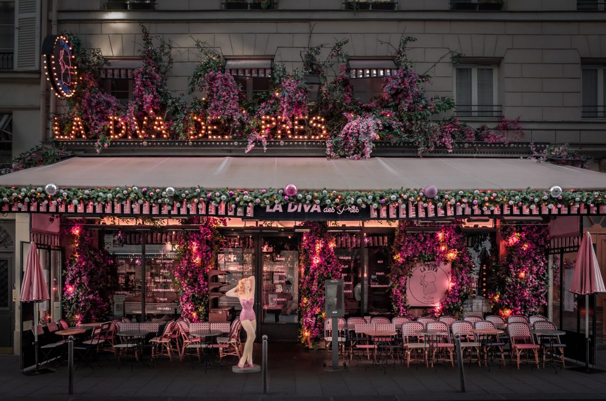 The pink floral exterior of La Diva des Prés restaurant in Saint-Germain-des-Prés.